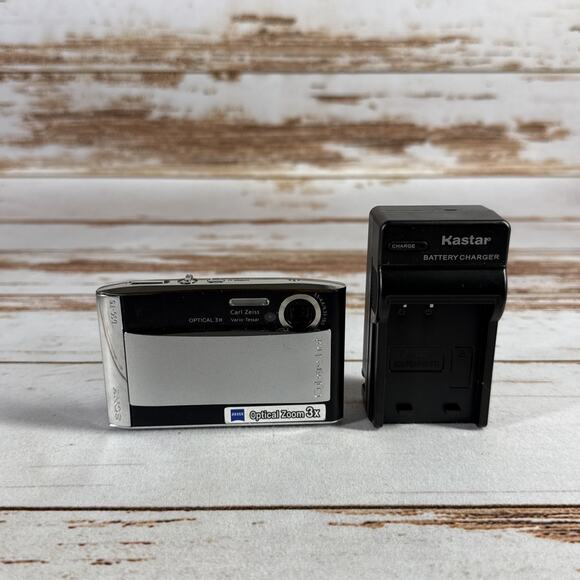 Sony Digital Camera Cybershot DSC-T5 5.1MP Silver Tested - Picture 1 of 5